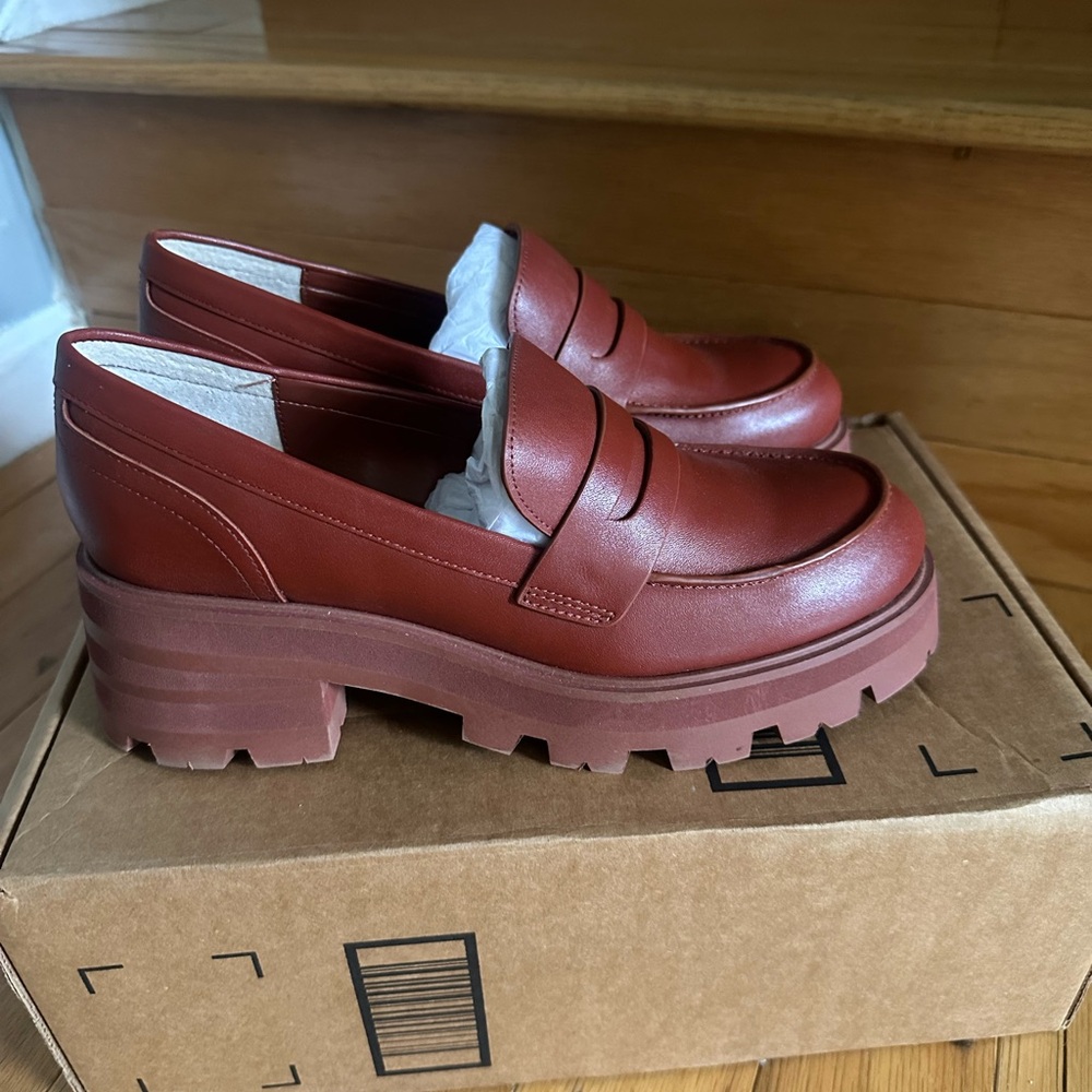 Brand new  Marc fisher  loafers